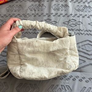 Lululemon crossbody!